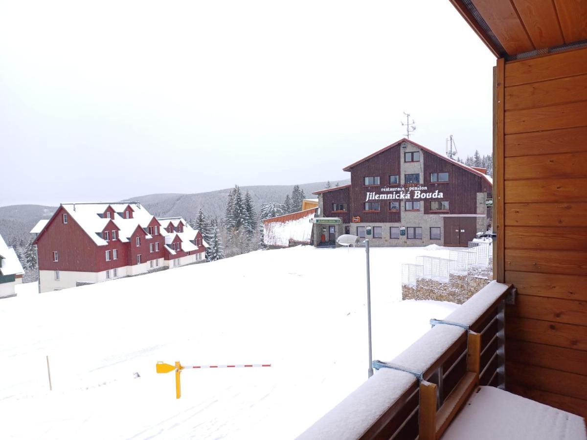 Apartman M5 Horní Mísečky Horni Misecky Exterior foto