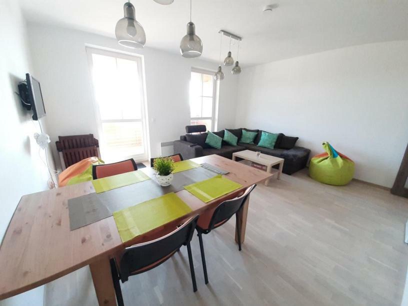 Apartman M5 Horní Mísečky Horni Misecky Exterior foto