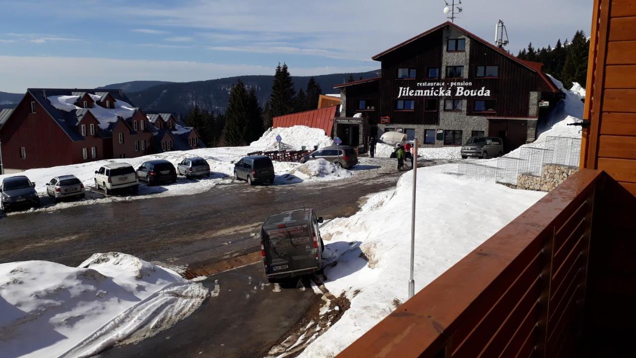 Apartman M5 Horní Mísečky Horni Misecky Exterior foto